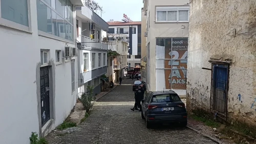 Manavgat'ta itfaiyeye park engeli yüzünden yangına tüple müdahale edildi