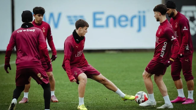 Galatasaray İstanbulspor maçı hazırlıklarını antrenmanla tamamladı