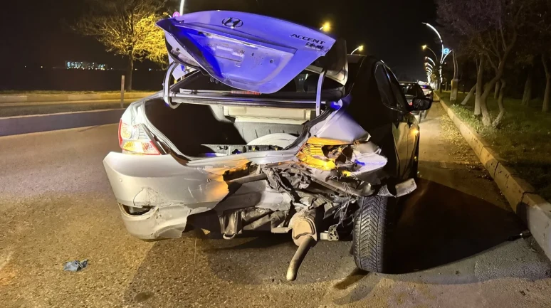 Edirne’de otomobillerin çarpışması sonucu 3 kişi yaralandı