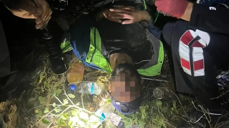 Antalya'da falezlerden düşen kişi AFAD ve itfaiye ekipleri tarafından kurtarıldı