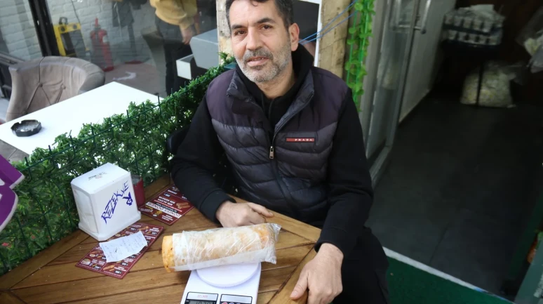 Eskişehir'de 1 kiloluk tavuk dürümü yiyenlere ek dürüm hediye ediliyor