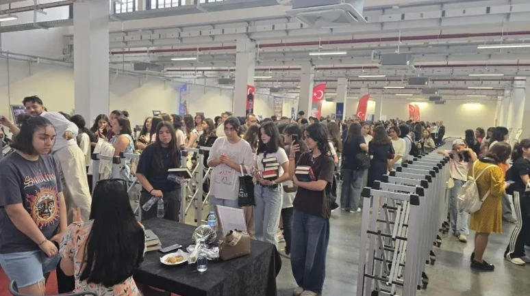 Aydın'da fuar alanı binlerce vatandaşı üreticilerle bir araya getiriyor