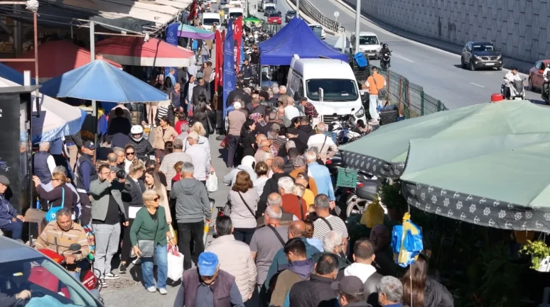 Aydın'da ata tohumlarından üretilen fideler vatandaşlara ücretsiz dağıtıldı
