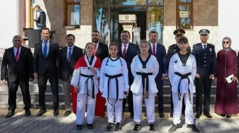 Kütahya Pazarlar Spor Lisesi 85 öğrenciyle 85 madalya hedefiyle yeni sezona başladı