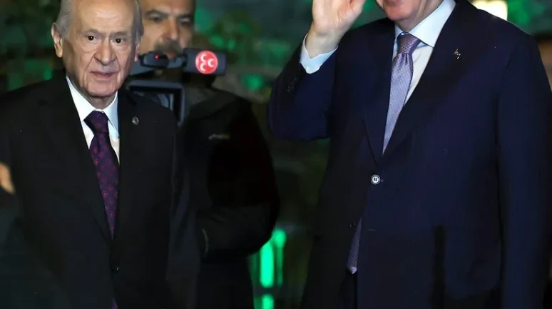 Cumhurbaşkanı Erdoğan MHP Genel Başkanı Bahçeli ile Beytepe'deki evinde görüştü