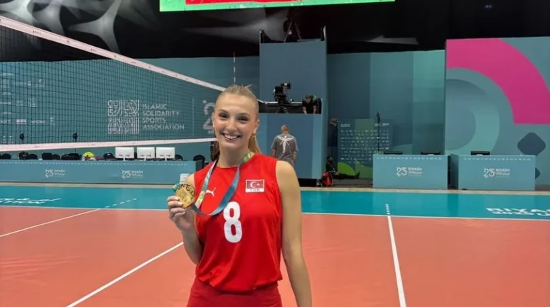 Göztepeli sporcular İslami Dayanışma Oyunları'ndan madalyalarla döndü