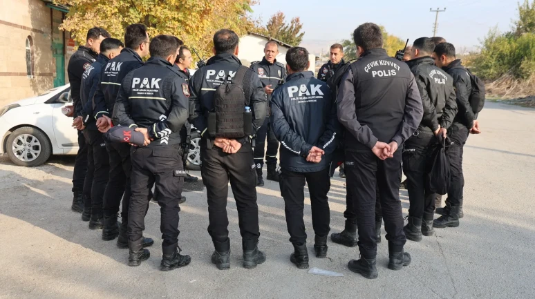 Elazığ'da kayıp otizmli Veysel Bilen için AFAD ve ekipler geniş çaplı arama yapıyor