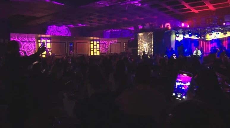 İmparator lakaplı İbrahim Tatlıses 50 yıl sonra Kayseri'de sahne aldı