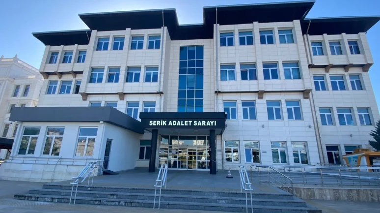 Antalya'nın Serik ilçesinde eski CHP'li ve DSİ yöneticisi rüşvet soruşturmasında tutuklandı