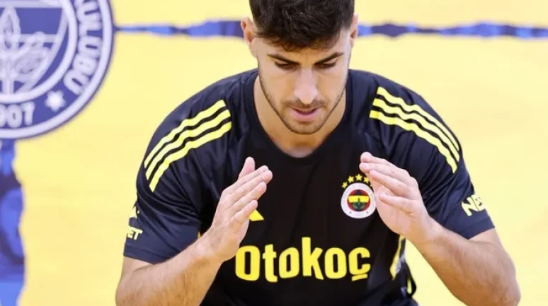 Fenerbahçe salonda Çaykur Rizespor maçı hazırlıklarını sürdürdü