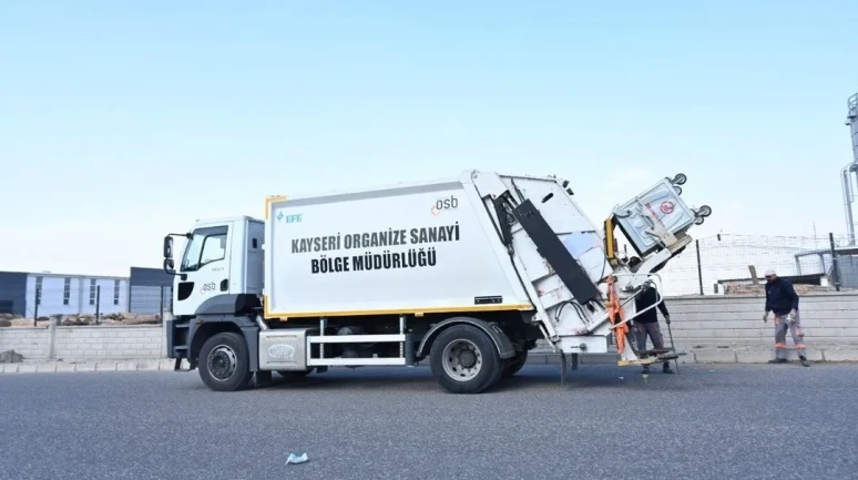 Kayseri OSB'de cadde temizliği için 3 yılda 6 yeni araç alındı