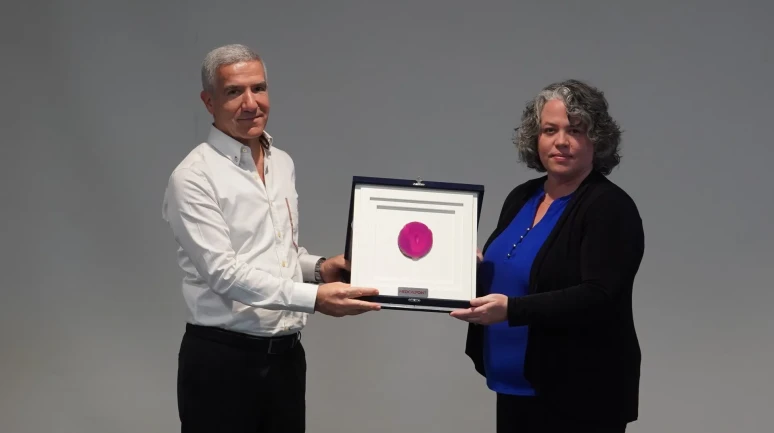 İEÜ Medical Point Hastanesi ve Stanford Üniversitesi arasında bilimsel iş birliği