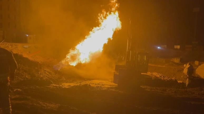 Hatay'da doğal gaz patlaması sonucu çıkan yangında 2 işçi yaralandı