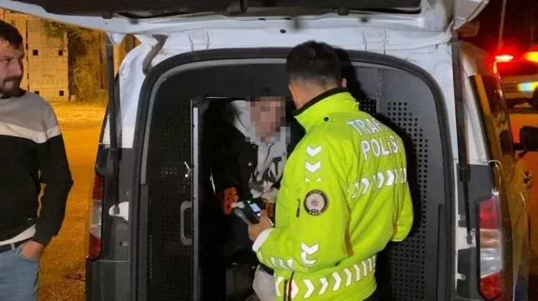 Bursa'da dur ihtarına uymayan sürücü kaza yapınca yakalandı ve ceza aldı