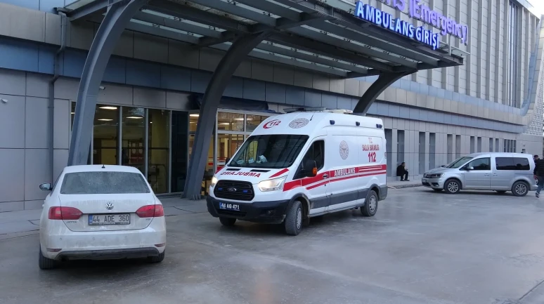 Malatya'da havalı tabancayla deneme atışı yapan kişi seken saçma sonucu bacağından yaralandı