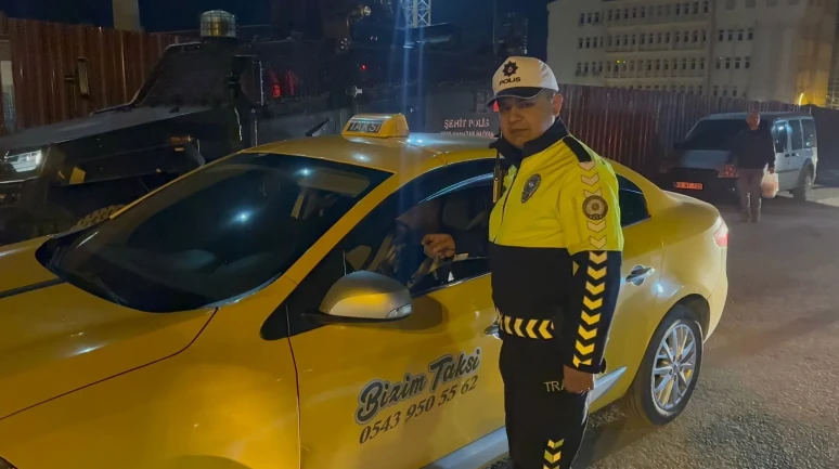 Hakkari'de eş zamanlı huzur ve güvenlik denetimleri yapıldı