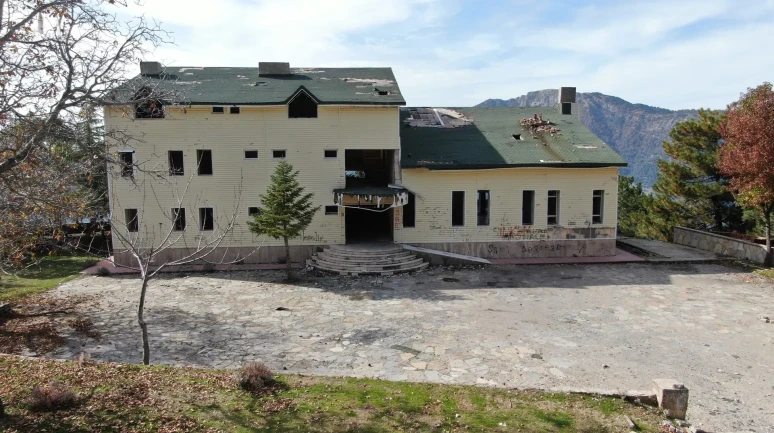 Aydın’daki Paşa Yaylası Oteli Yeniden Canlanmayı Bekliyor