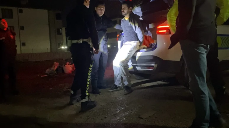 Bursa'nın İnegöl ilçesinde dur ihtarına uymayan sürücü inşaat alanında yakalandı