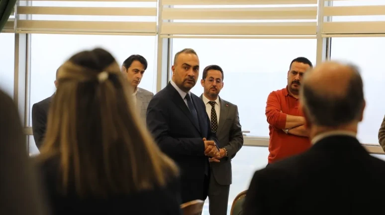 Bartın Üniversitesi Rektörü Akkaya akademisyenleri tebrik etti