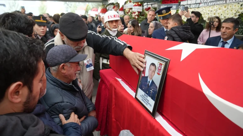 şehit Burak Özkan Niğde'de son yolculuğuna uğurlandı