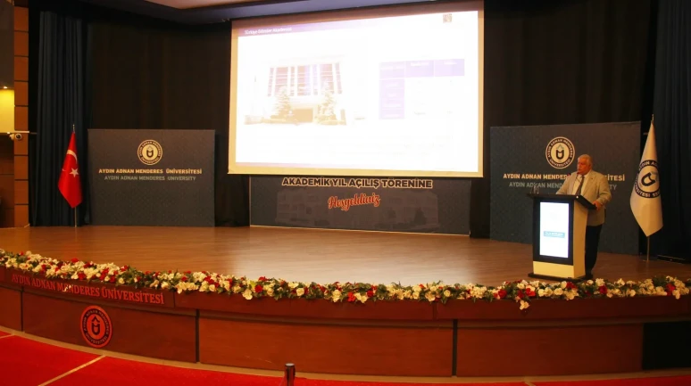 ADÜ Rektörü Kent yeni akademik yılın açılışında gelişim ve hesap verebilirlik vurgusu yaptı