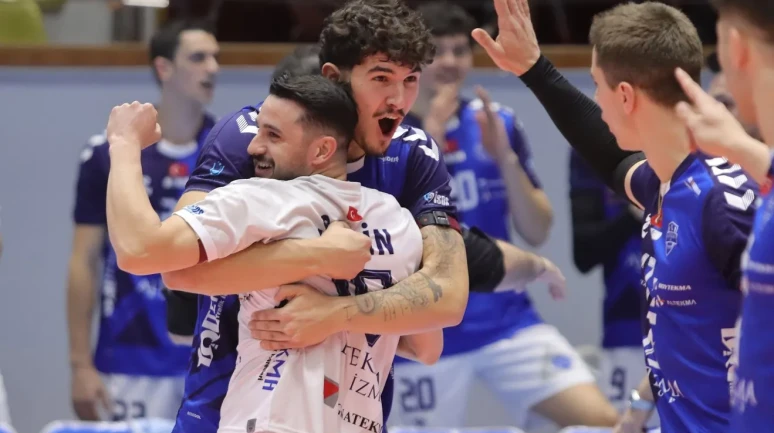 Altekma Efeler Ligi’nde Alanya Belediyespor’u 3-2 mağlup etti