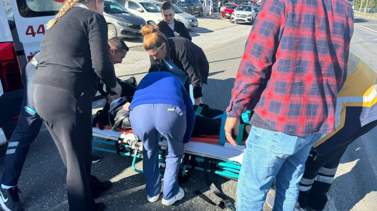 Ortaca’da düşük asfalt kalitesinin neden olduğu motosiklet kazasında 1 yaralı