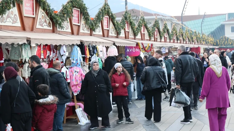 Osmangazi Meydanı'nda yeni yıl festivali renkli etkinliklerle başladı