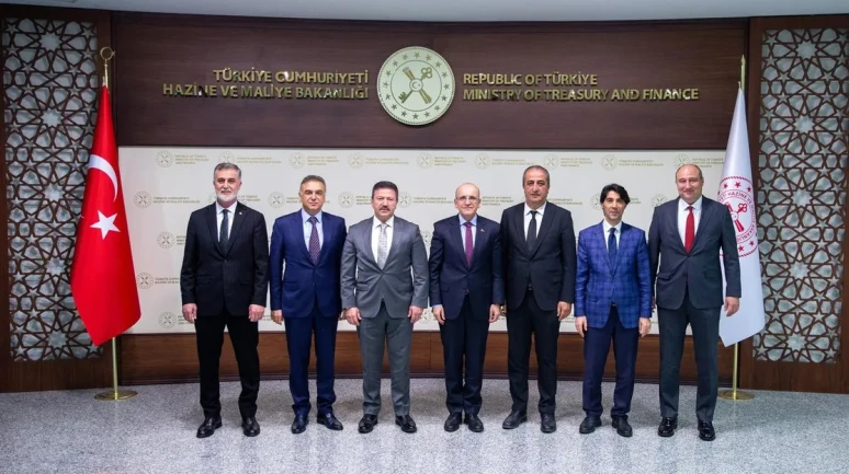 Hazine ve Maliye Bakanı Şimşek TŞOF Başkanı Yiğiner’i kabul etti