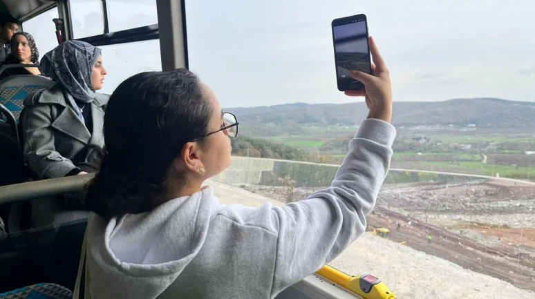 Sakarya’da öğrenciler atıktan enerjiye dönüşüm süreçlerini yerinde inceledi