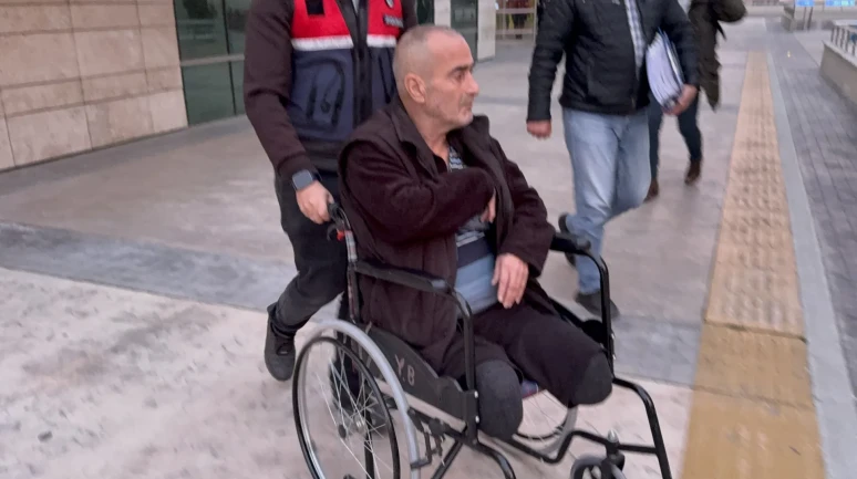 Samsun'da uyuşturucu ticaretinden 11 yıl ceza yiyen ayağı olmayan hükümlü tekerlekli sandalyeyle cezaevine