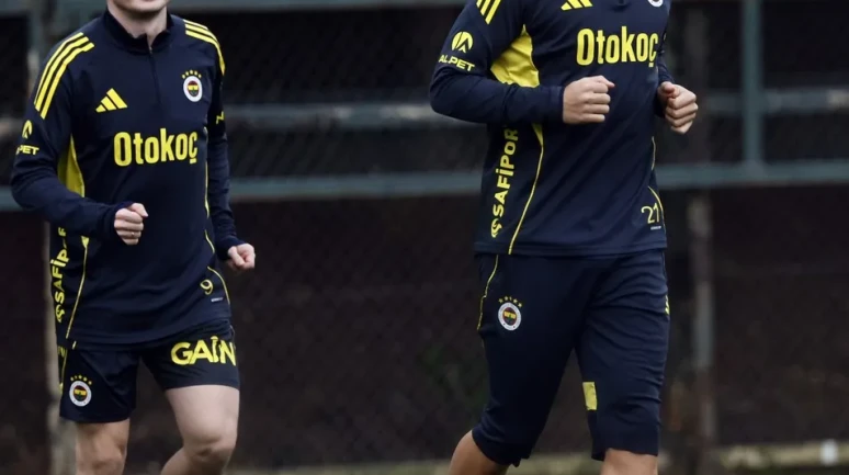 Fenerbahçe Beşiktaş maçı hazırlıkları için kampa girdi