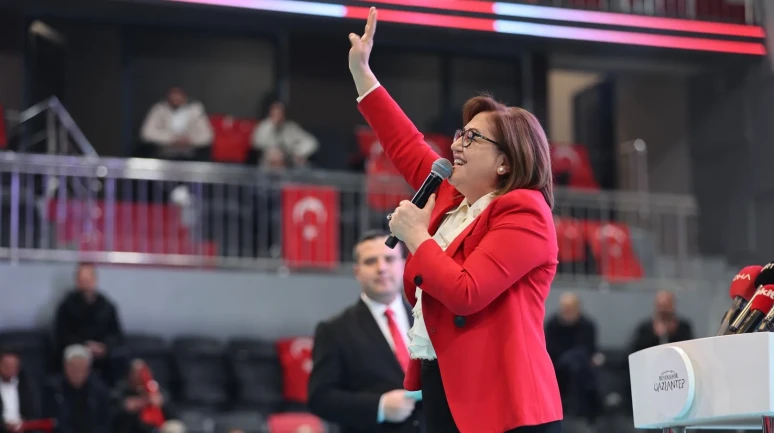 Gaziantep'te Kamil Ocak Spor Salonu 4. Gazi Oyunları ile hizmete açıldı