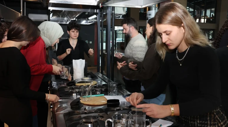 Nilüfer Belediyesi Pancar Deposu’nda biyoplastik atölyesi gerçekleştirildi