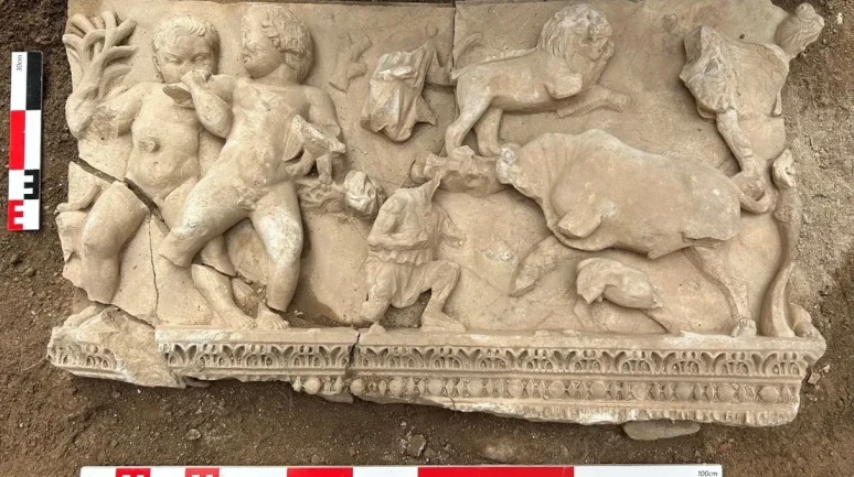 Antalya'da 2025 kazı sezonunda tapınaklar, heykeller ve mozaikler gün yüzüne çıktı