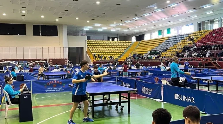 Muğla'da genç masa tenisi sporcuları Türkiye şampiyonasında 5. oldu
