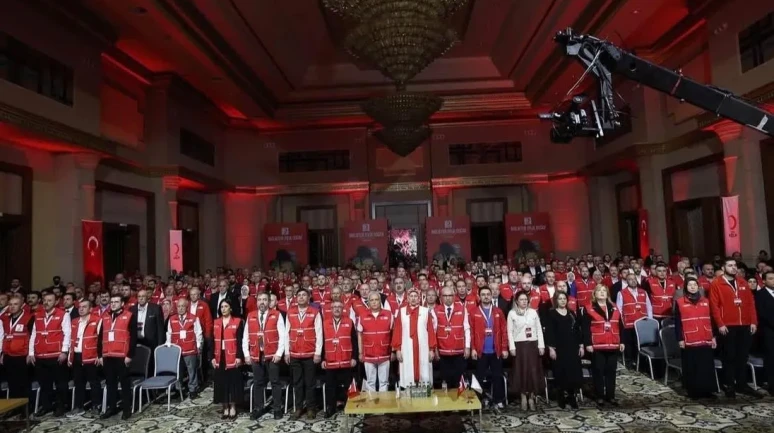 Kızılay muradiye şubesi iyilikte türkiye birincisi oldu