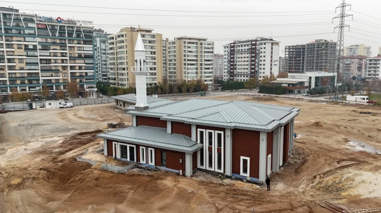 Konya’da Yazır Mahalle Külliyesi inşaatı hızla yükseliyor
