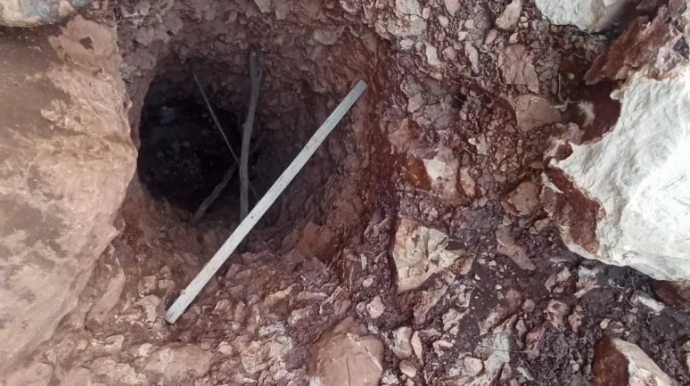 Gaziantep'te kaçak kazı yapan 4 şahıs jandarma tarafından suçüstü yakalandı