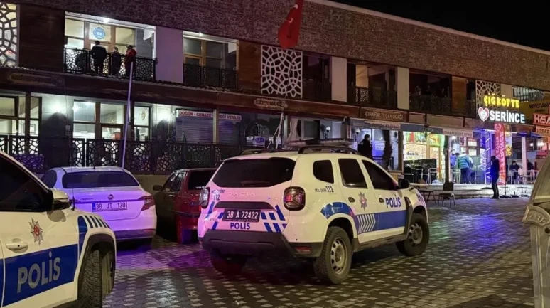 Kayseri'de oyun salonunda çıkan kavgada bıçaklanan şahıs hayatını kaybetti