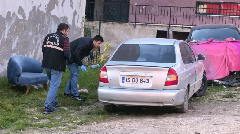 Bursa'da emanet ettiği aracı kurşunlandığını görünce şok geçirdi