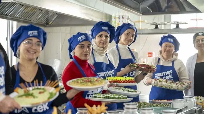 MERCEK’te yeni yıl coşkusu renkli atölyelerle yaşandı