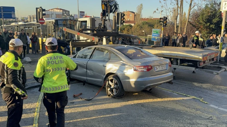 Şişli’de ters yöne giren sürücü 2 kişinin hayatına mal oldu, 5 kişi yaralandı