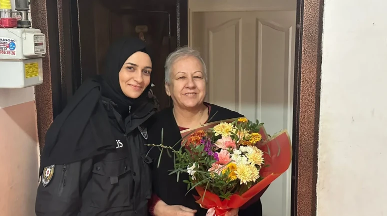 Muğla Emniyeti şehit ailelerini ziyaret ederek yeni yıl dileklerini iletti