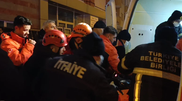 Kars’ta asansör boşluğuna düşen kişi hayatını kaybetti