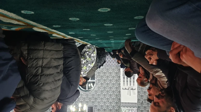 Başkale’de Miraç Kandili camilerde dualarla kutlandı