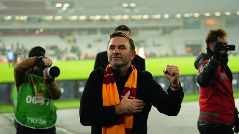 Okan Buruk Süper Lig'de bir takımla deplasmanda 50 galibiyete en hızlı ulaşan teknik