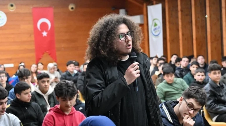 Gaziosmanpaşa'da gençler için motivasyon kampı düzenlendi