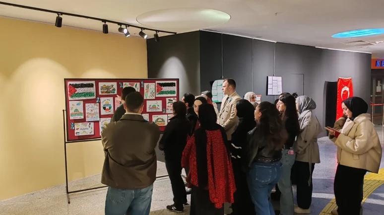 Kastamonu'da Filistin temalı sergiye yoğun ilgi gösterildi