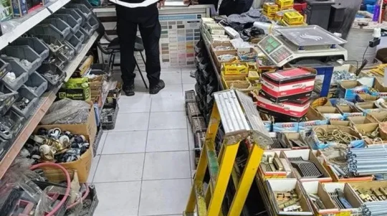 Dörtyol'da maytap, havai fişek ve meşale satışı yapan işyerlerine denetim yapıldı